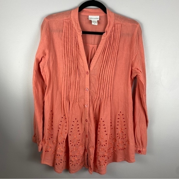 Soft Surrounding Glam Gauze Button Down Eyelet Roll Tab Sleeve Tunic Top Small - Picture 2 of 7